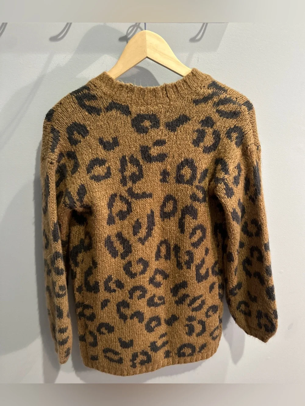 Abercrombie & Fitch Leopard Print Open-Front Women's Cardigan - Camel/Black - Picture 2 of 6
